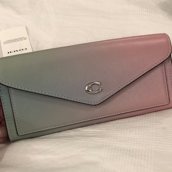 COACH WYN SOFT WALLET in Pale Pistachio Ombré NWT - Picture 1 of 7